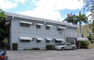 Marvic Manor in Fort Lauderdale, FL - Building Photo