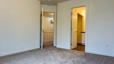 1286 44th Ave in Sweet Home, OR - Building Photo - Building Photo