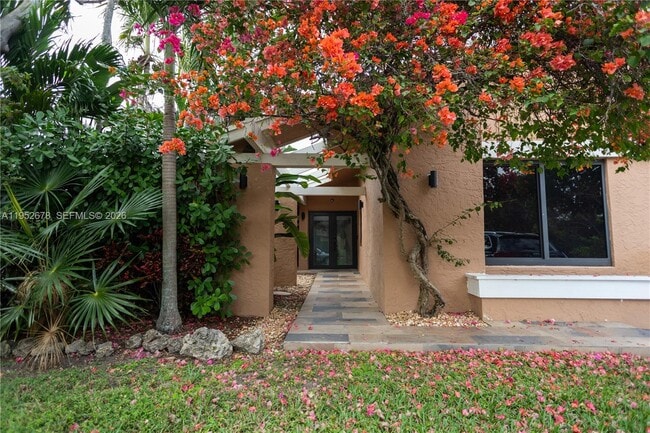 13565 SW 116th Terrace in Miami, FL - Building Photo - Building Photo