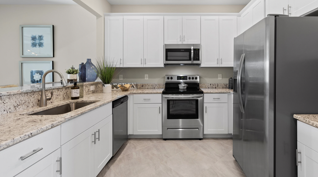 2772 Blossom Wy in Naples, FL - Building Photo - Building Photo
