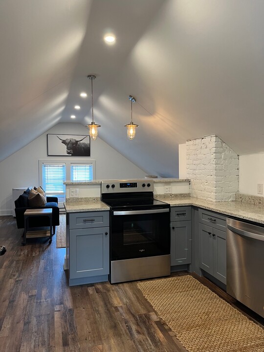 1848 Lee Rd, Unit 3 in Cleveland Heights, OH - Building Photo