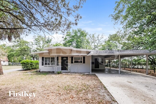 property at 9305 N Forest Hills Dr