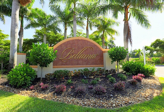 15385 Bellamar Cir in Ft. Myers, FL - Building Photo - Building Photo