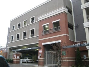 1735 Lake Ave, Unit 205 in Knoxville, TN - Building Photo - Building Photo