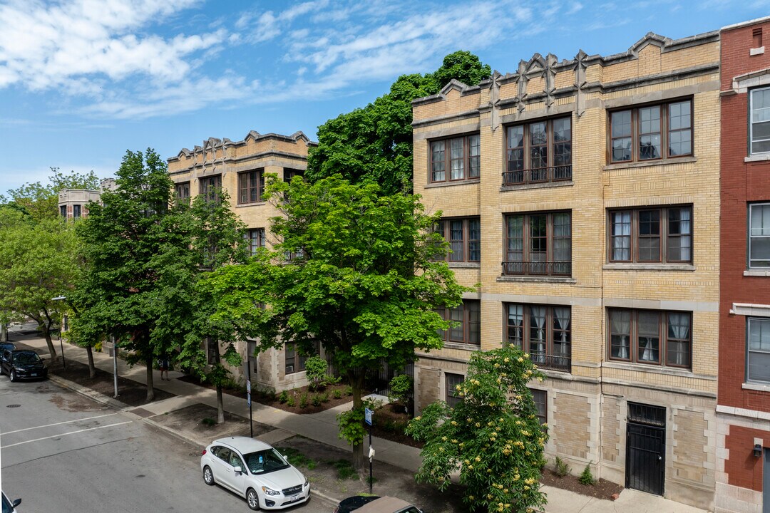438-448 W Surf St in Chicago, IL - Foto de edificio