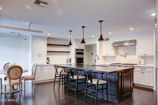 property at 7542 E Pleasant Run