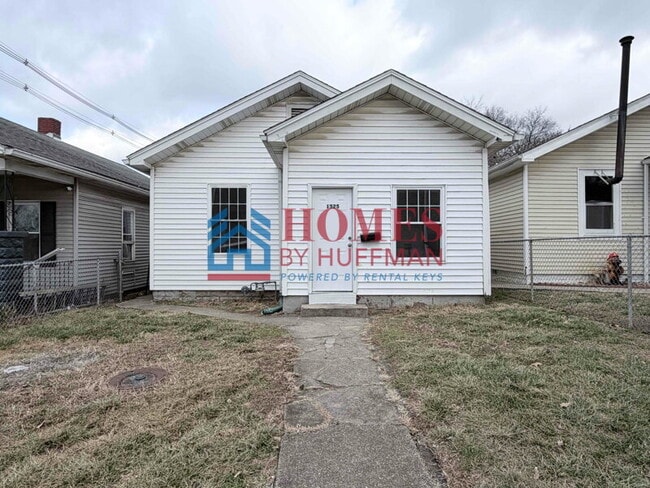 property at 1525 W Dresden St