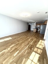 3000 W Lawrence Ave in Chicago, IL - Building Photo - Building Photo