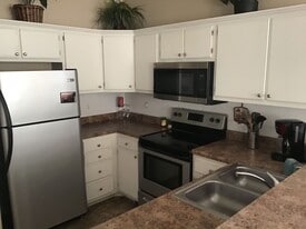 504 River Oaks Dr in Myrtle Beach, SC - Building Photo