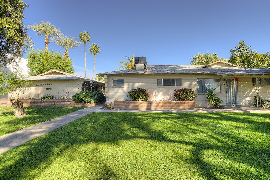 Rosecrest Apartments in Phoenix, AZ - Building Photo