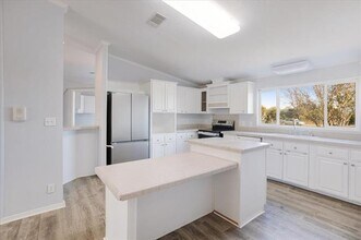 4775 TX-91 in Denison, TX - Building Photo - Building Photo