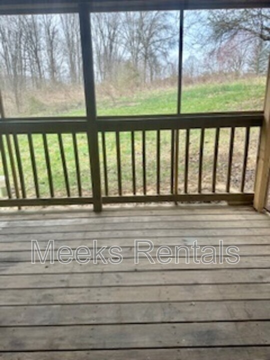 66 Boncarbo Ln in Hurricane, WV - Building Photo