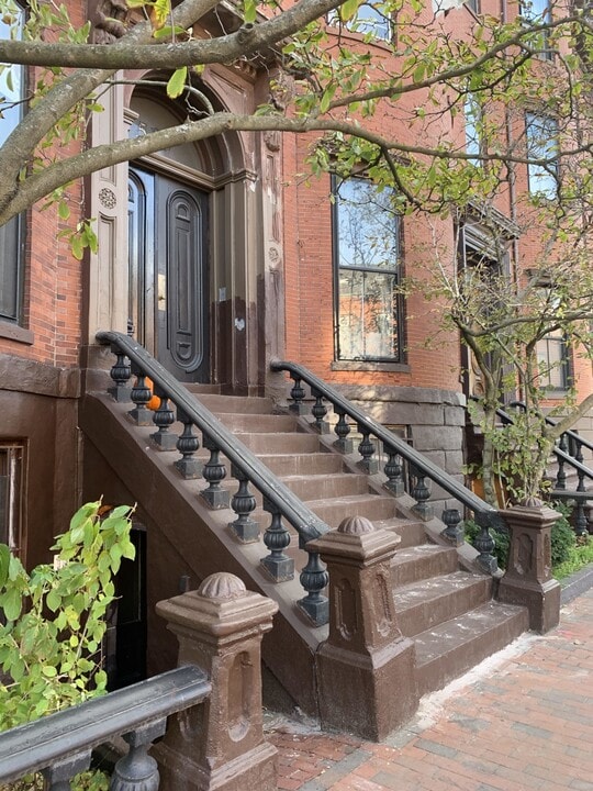 519 Massachusetts Ave, Unit 3 in Boston, MA - Building Photo