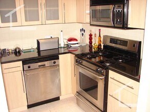 50 Broadlawn Park, Unit 515 in Boston, MA - Building Photo - Building Photo