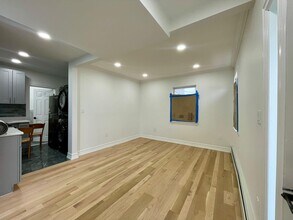 80 Church St in Long Beach, NY - Foto de edificio - Building Photo