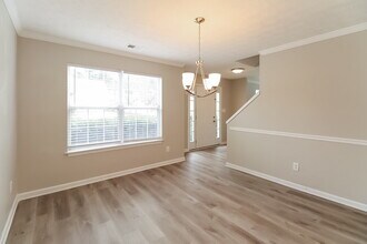 100 Old Surrey Ct in College Park, GA - Building Photo - Building Photo