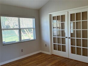 1511 Stone Gate Ln SE in Atlanta, GA - Building Photo - Building Photo