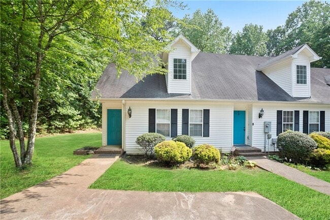 property at 6714 Lakewood Dr