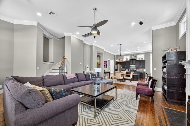 property at 9413 Fannin St