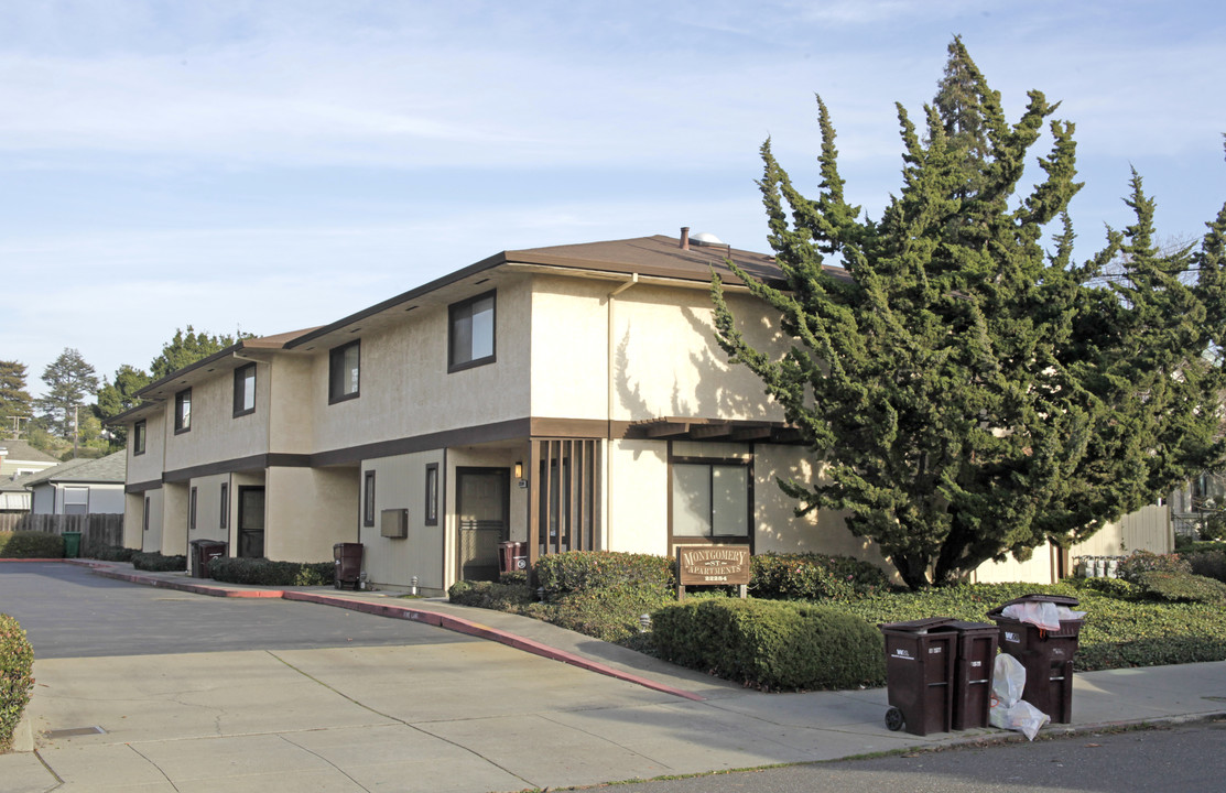 Montgomery Street Apartments in Hayward, CA - Building Photo