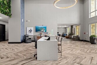 Axis Marketplace in Kyle, TX - Foto de edificio - Building Photo