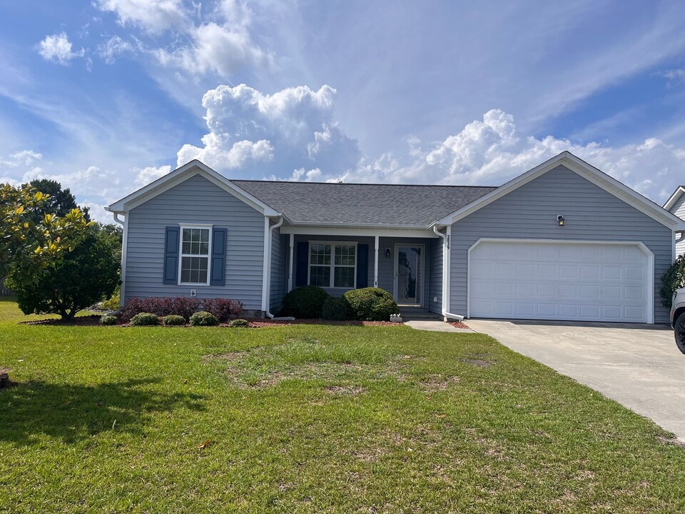 2829 Valor Dr in Wilmington, NC - Building Photo