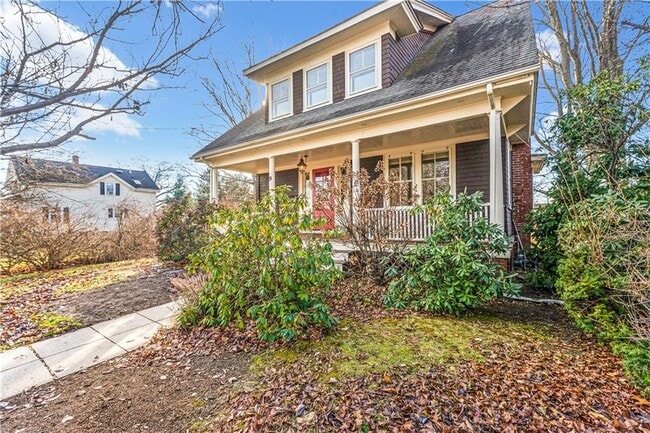 9 Linden Ave in East Providence, RI - Building Photo - Building Photo