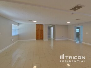 7210 51st Ave N in St. Petersburg, FL - Building Photo - Building Photo