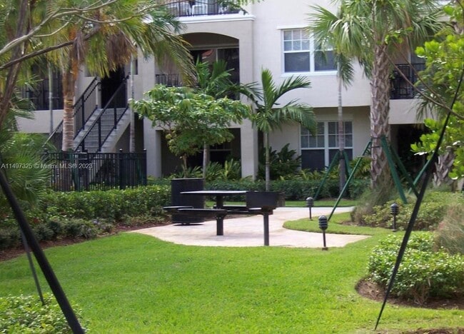 5900 W Sample Rd, Unit 105 in Coral Springs, FL - Building Photo - Building Photo