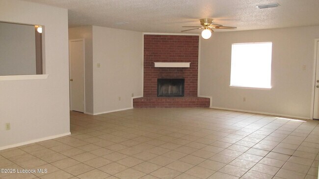 2411 93rd Pl in Lubbock, TX - Building Photo - Building Photo