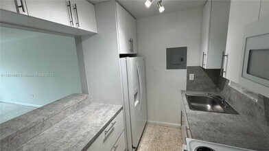 1530 SW 2nd St in Miami, FL - Building Photo - Building Photo