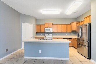 2819 Youngford St in Orlando, FL - Building Photo - Building Photo