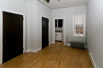 4634 N Paulina St, Unit 108 in Chicago, IL - Building Photo - Building Photo