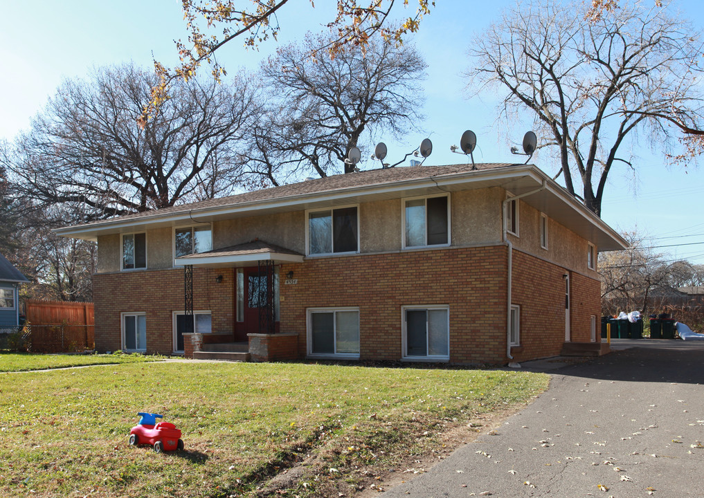 4534 Madison St NE in Columbia Heights, MN - Building Photo