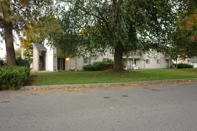 10807-10819 E 3rd Ave in Spokane, WA - Foto de edificio - Building Photo