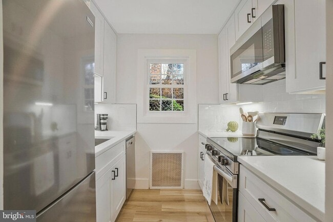 property at 1217 N Kensington St