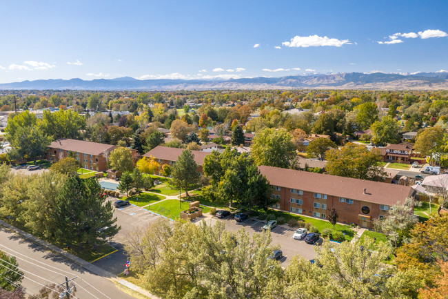 Glen Ridge Apartments in Longmont, CO - Foto de edificio - Building Photo