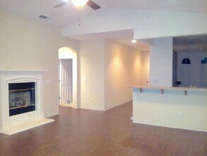 1945 Glenveagh Ln in Lincoln, CA - Building Photo - Building Photo