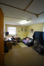 139 Honness Ln, Unit B in Ithaca, NY - Building Photo - Building Photo