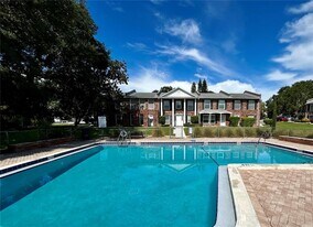 5850 Cypress Gardens Blvd in Winter Haven, FL - Building Photo