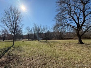 8 Pond View Dr in Plainsboro, NJ - Building Photo - Building Photo