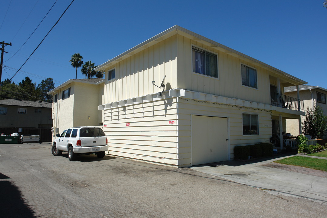 1674 De Rose Way in San Jose, CA - Building Photo