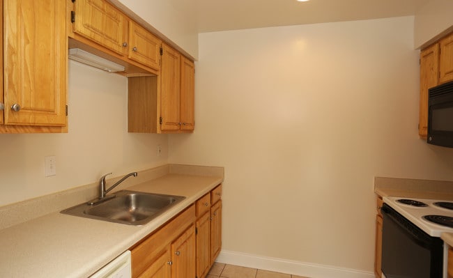 River's Edge Apartments in Green Island, NY - Foto de edificio - Interior Photo