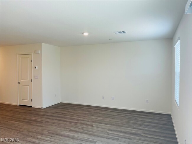 property at 10160 Mulberry Rdg St