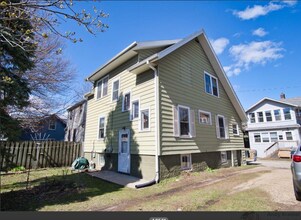 166 Rodney Ct in Madison, WI - Building Photo - Building Photo
