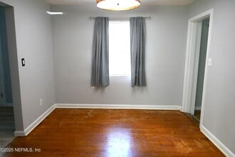 2326 Red Oak Dr in Jacksonville, FL - Building Photo - Building Photo