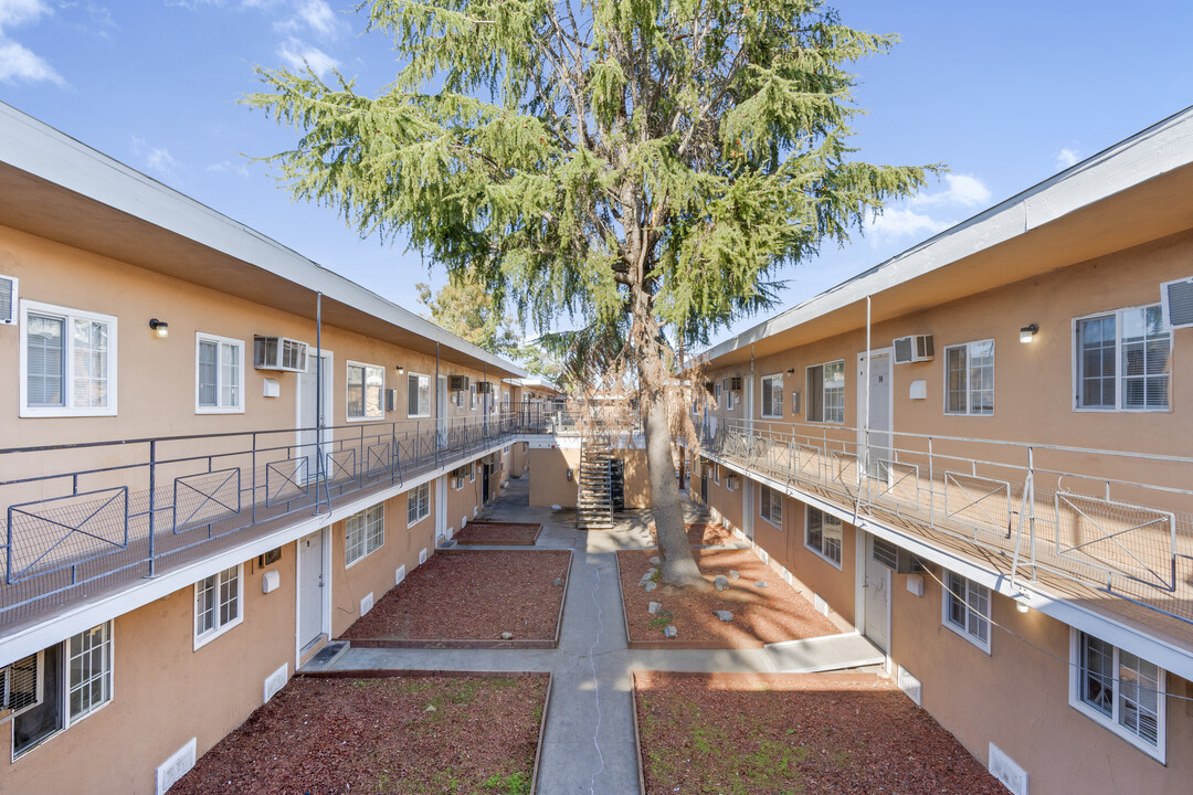 Fairfield Commons in Sacramento, CA - Foto de edificio