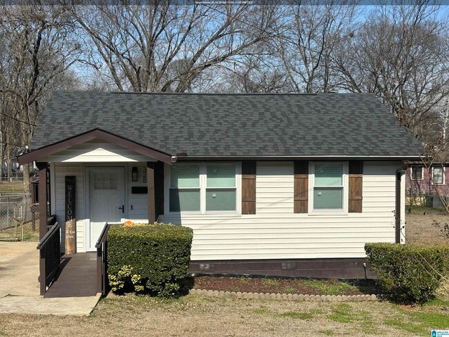 property at 328 8th Ave S