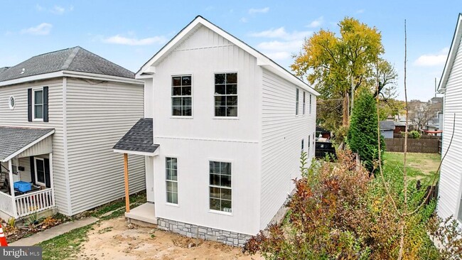 property at 314 N Stokes St