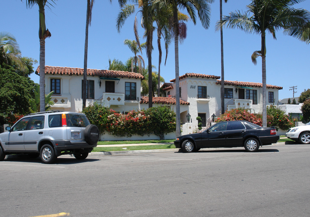 The Monterey Apartments in Coronado, CA - Building Photo